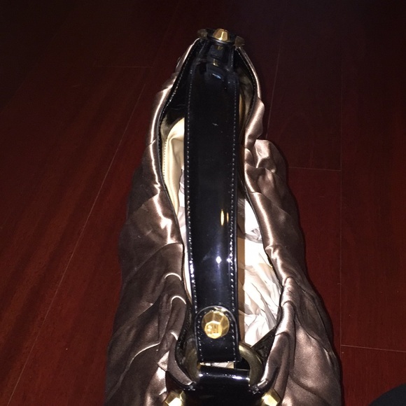 STUART WEITZMAN HOBO PURSE SHOULDER HANDBAG - Picture 5 of 14